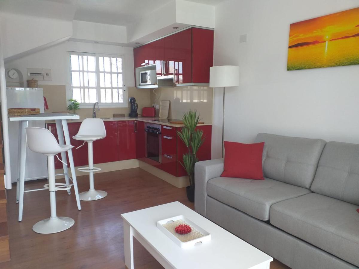 Apartment Duplex -The Sunny Hut - Swimming Pool - Free Wifi & Ac- Residence Las Marinas ปูแอร์โตเดลคาร์เมน ภายนอก รูปภาพ