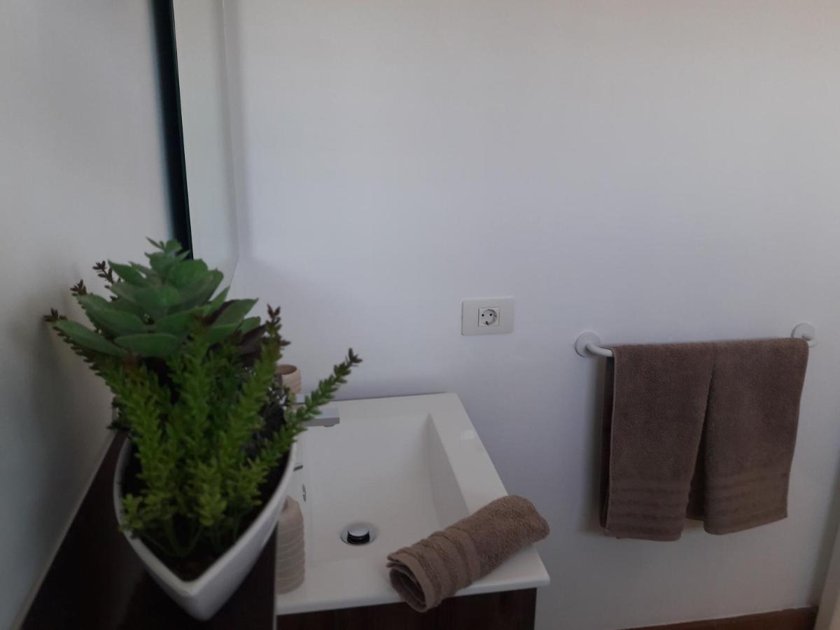 Apartment Duplex -The Sunny Hut - Swimming Pool - Free Wifi & Ac- Residence Las Marinas ปูแอร์โตเดลคาร์เมน ภายนอก รูปภาพ